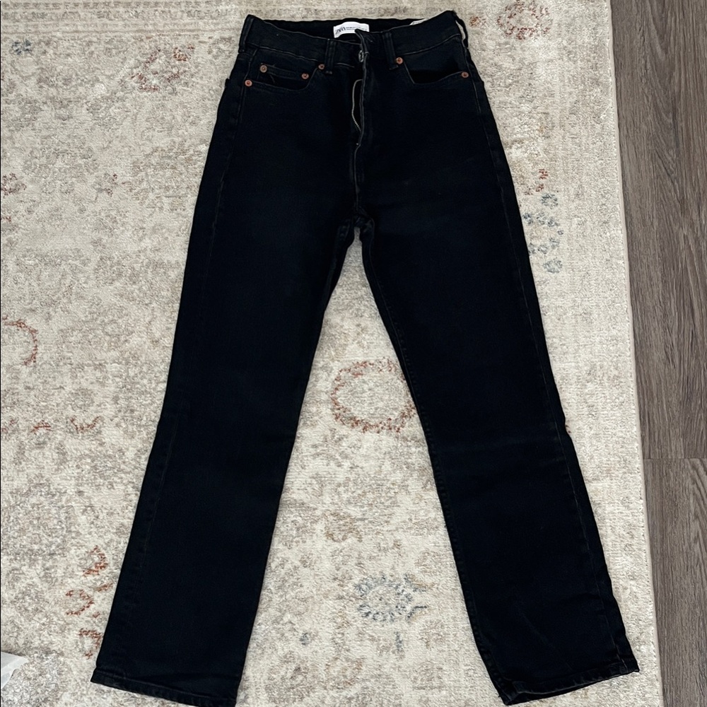 Zara Black Straight-Leg Women's Jeans